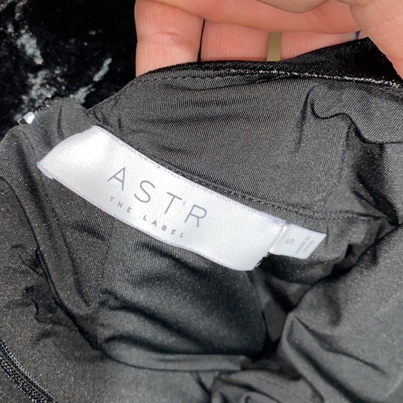 Astr velvet romper halter shorts soft lined black small open back Loretta - Picture 6 of 7